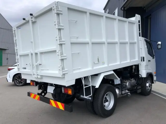 三菱 ファイター 2KG-FK72F(2WD)の写真4