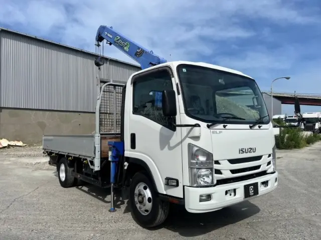 いすゞ エルフ TRG-NPR85AR(2WD)の写真2