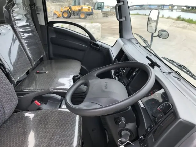 いすゞ エルフ TRG-NPR85AR(2WD)の写真7