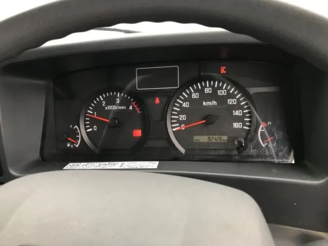 いすゞ エルフ TRG-NPR85AR(2WD)の写真8