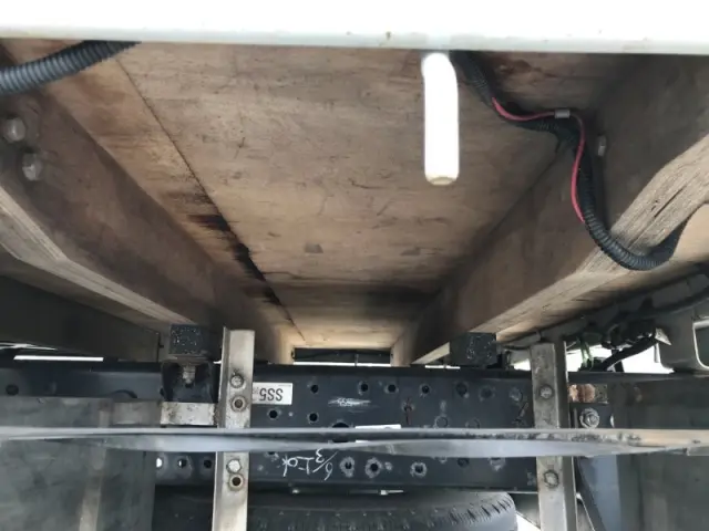 いすゞ エルフ TRG-NPR85AR(2WD)の写真24