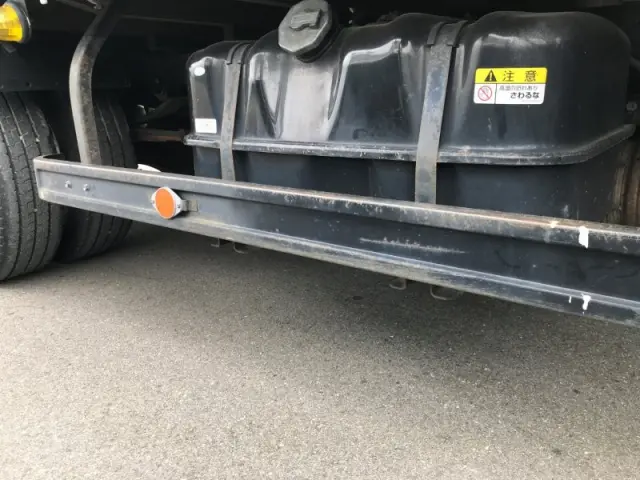 いすゞ エルフ TRG-NPR85AR(2WD)の写真42