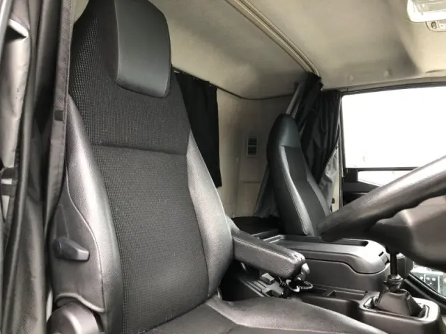 三菱 ファイター 2KG-FK65F(2WD)の写真8