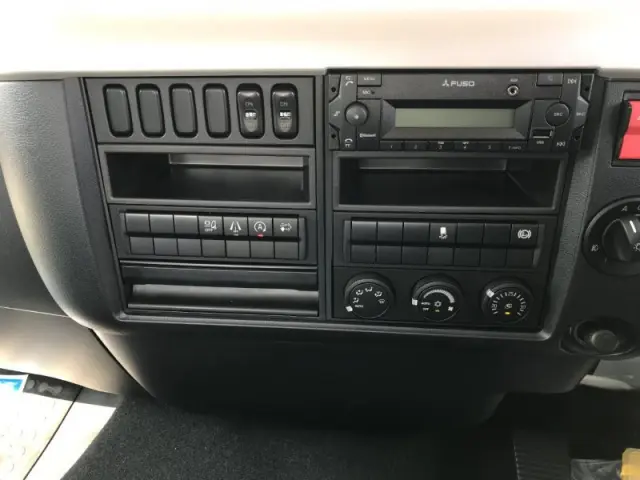 三菱 ファイター 2KG-FK65F(2WD)の写真9