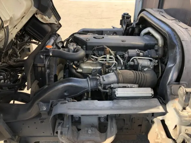 いすゞ エルフ PB-NPR81AR(2WD)の写真16