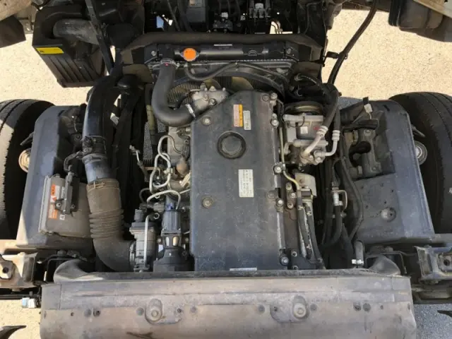 いすゞ エルフ PB-NPR81AR(2WD)の写真17