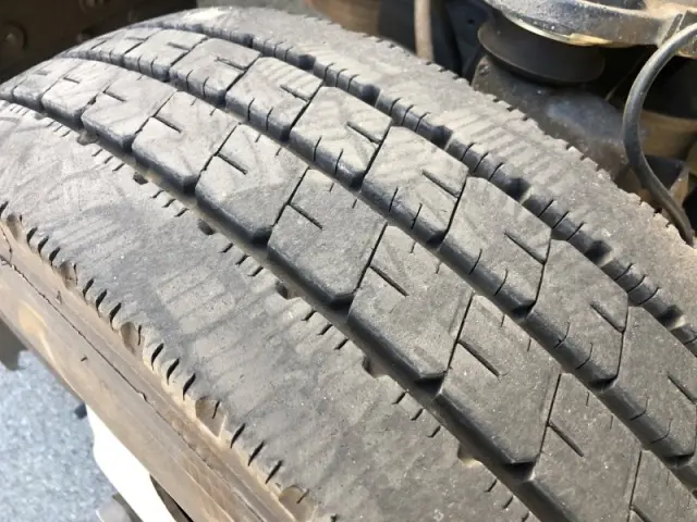 いすゞ エルフ PB-NPR81AR(2WD)の写真19