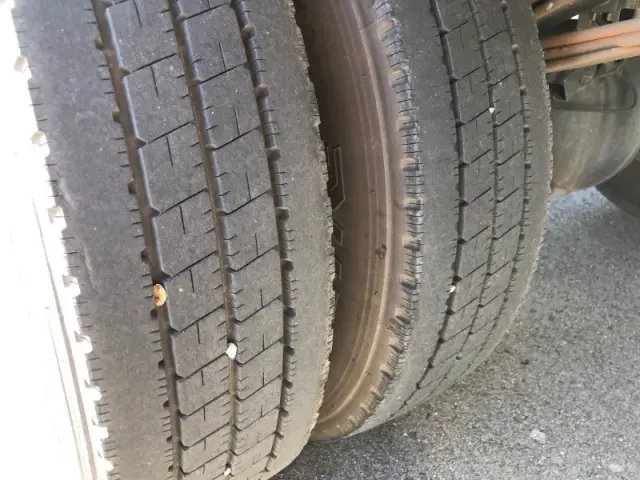 いすゞ エルフ PB-NPR81AR(2WD)の写真21