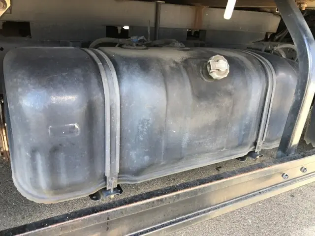 いすゞ エルフ PB-NPR81AR(2WD)の写真34
