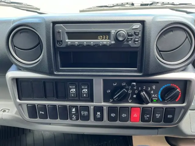 トヨタ ダイナ 2WG-GDY232(2WD)の写真8