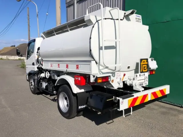 三菱 キャンター 2PG-FEA80(2WD)の写真3