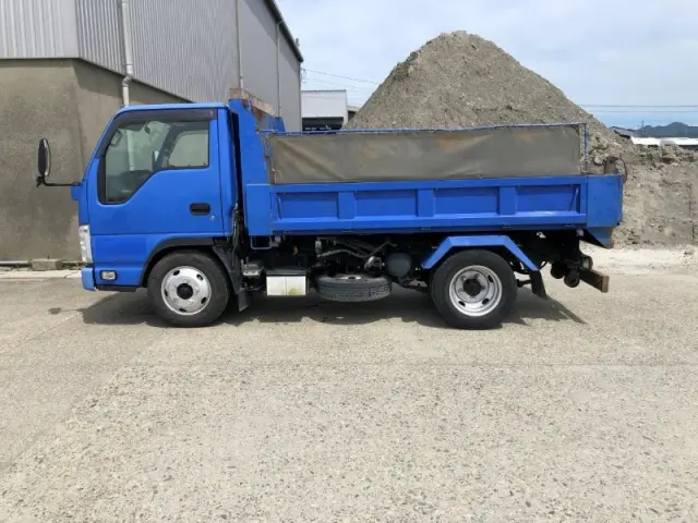 いすゞ エルフ TPG-NKR85AN(2WD)の写真7