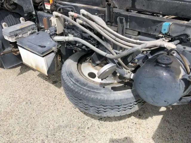 いすゞ エルフ TPG-NKR85AN(2WD)の写真29