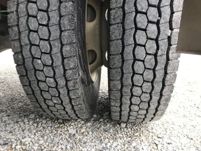 いすゞ フォワード TKG-FRR90S2(2WD)の写真19
