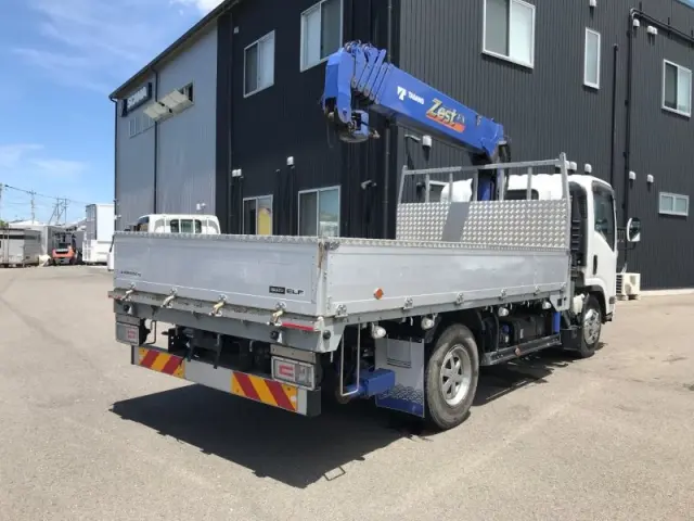 いすゞ エルフ 2RG-NPR88YN(2WD)の写真4