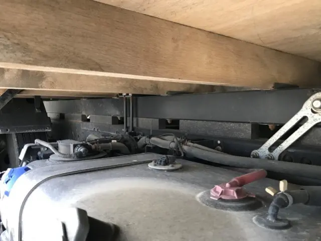いすゞ エルフ 2RG-NPR88YN(2WD)の写真23