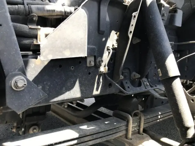 いすゞ エルフ 2RG-NPR88YN(2WD)の写真24