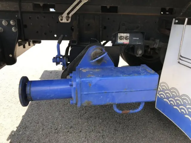 いすゞ エルフ 2RG-NPR88YN(2WD)の写真29