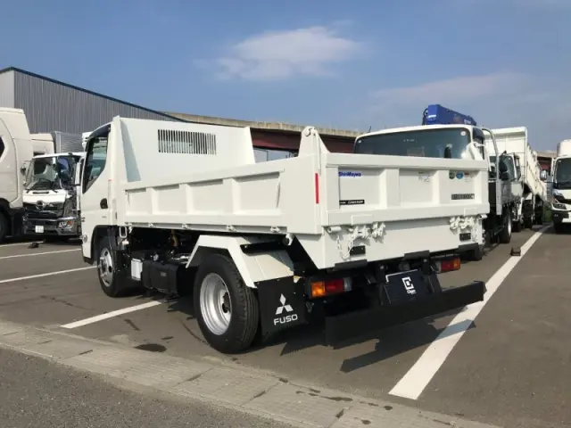 三菱 キャンター 2RG-FBA60(2WD)の写真3