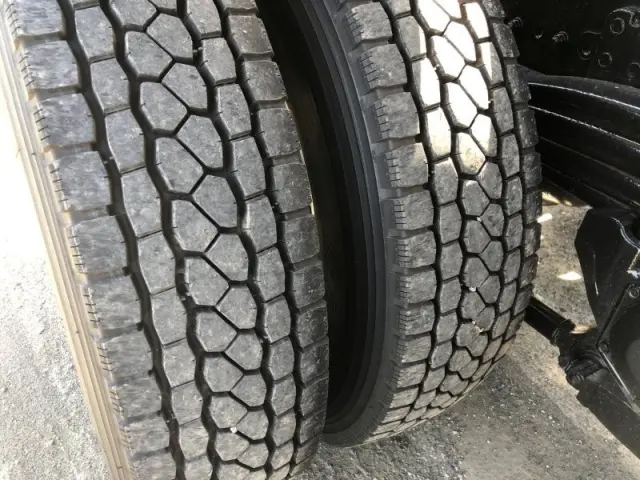 日野 プロフィア 2DG-FS1AJE(6x4)の写真27