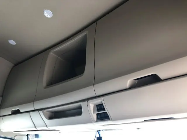 日野 レンジャー 2KG-FE2ACG(2WD)の写真11