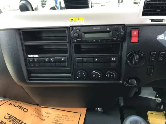 三菱 ファイター 2KG-FK72F(2WD)の写真11