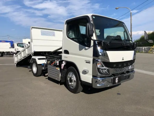 三菱 キャンター 2RG-FBA60(2WD)の写真2