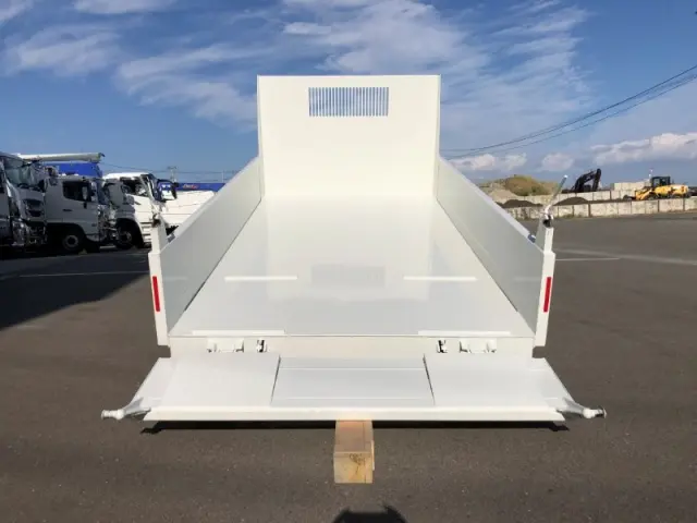三菱 キャンター 2RG-FBA60(2WD)の写真9