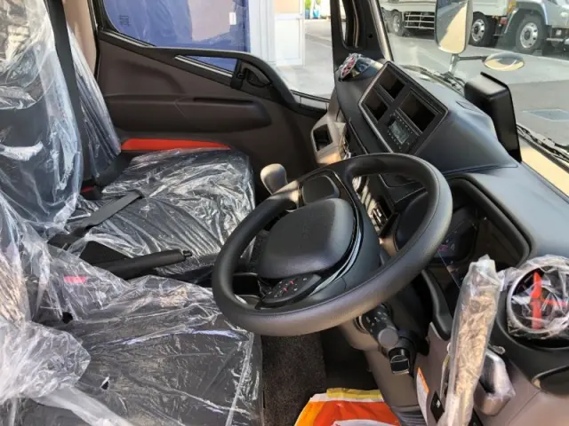 三菱 キャンター 2RG-FBA60(2WD)の写真10