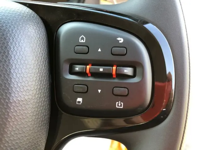 三菱 キャンター 2RG-FBA60(2WD)の写真13