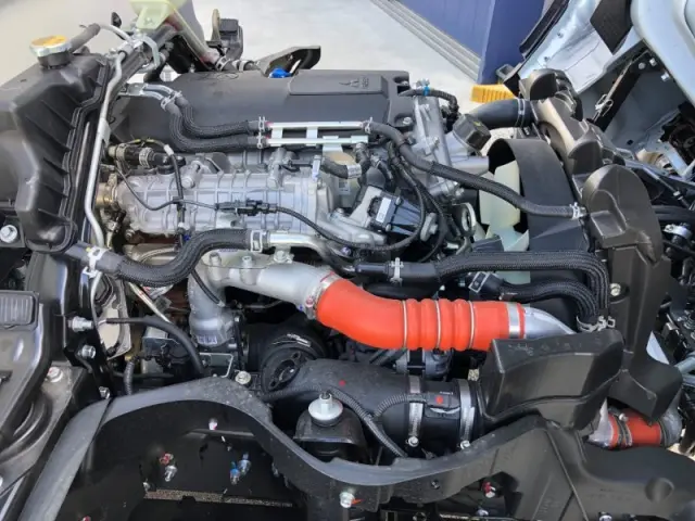 三菱 キャンター 2RG-FBA60(2WD)の写真21
