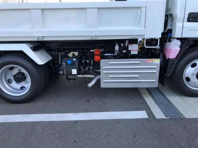 三菱 キャンター 2RG-FBA60(2WD)の写真31