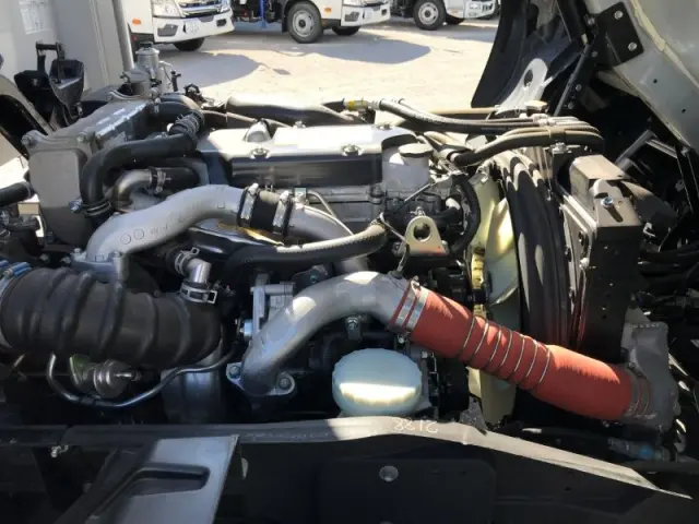 いすゞ フォワード 2RG-FRR90T4(2WD)の写真26