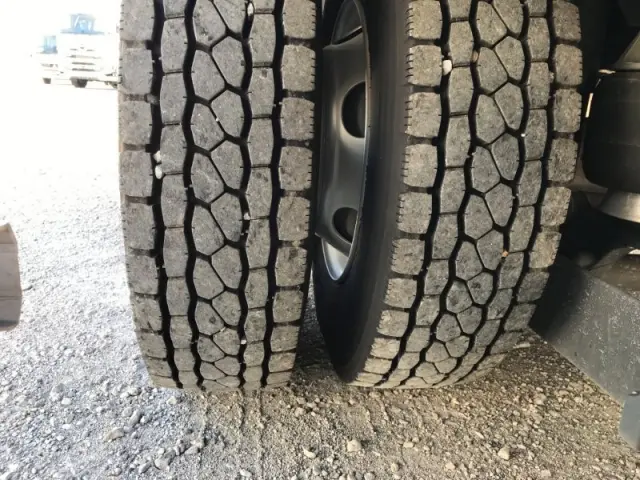 いすゞ フォワード 2RG-FRR90T4(2WD)の写真29