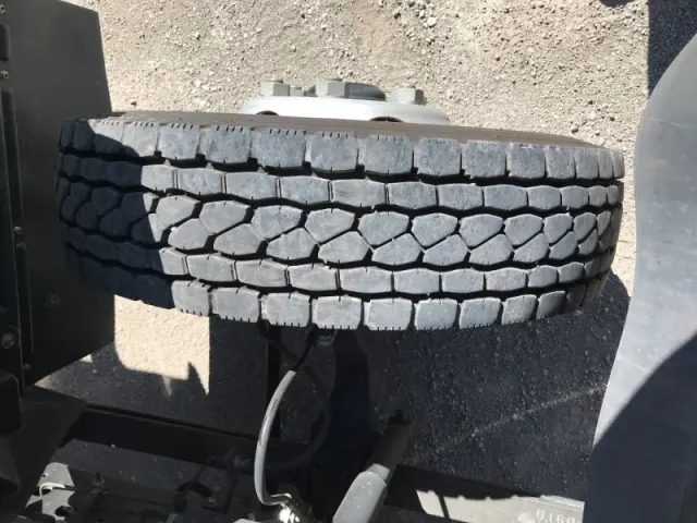 いすゞ フォワード 2RG-FRR90T4(2WD)の写真30