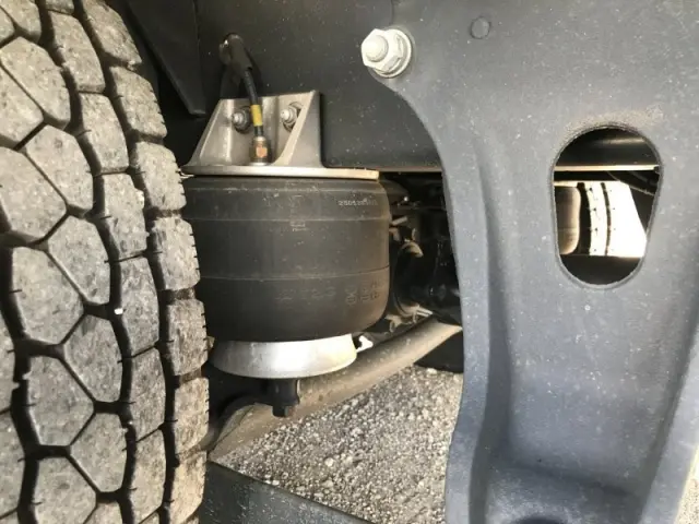 いすゞ フォワード 2RG-FRR90T4(2WD)の写真34