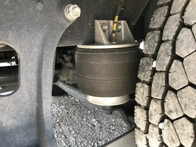 いすゞ フォワード 2RG-FRR90T4(2WD)の写真35