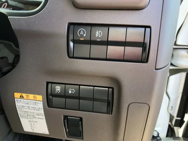 三菱 キャンター 2RG-FBA20(2WD)の写真14