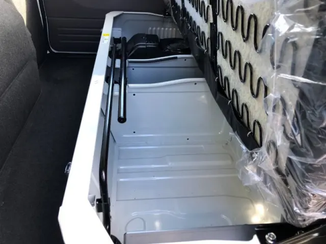 三菱 キャンター 2RG-FBA20(2WD)の写真41
