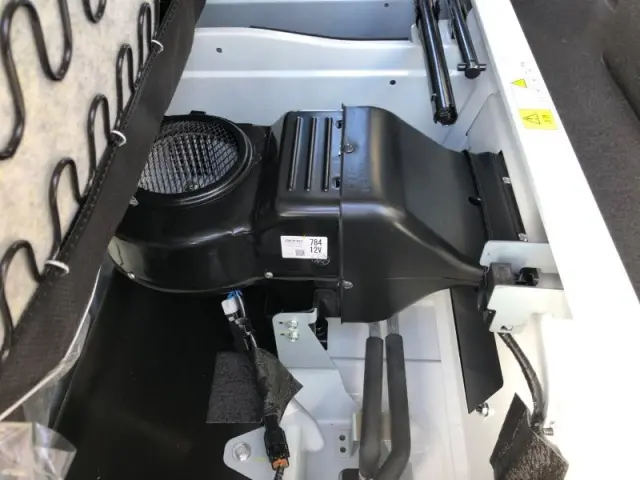 三菱 キャンター 2RG-FBA20(2WD)の写真42