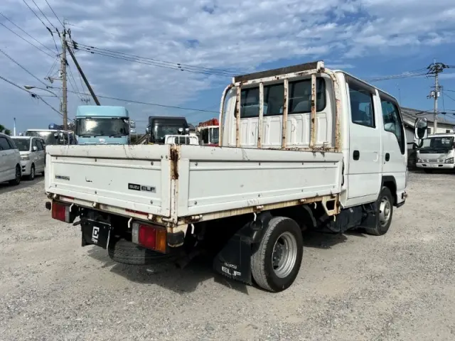 いすゞ エルフ TRG-NHR85A(2WD)の写真4