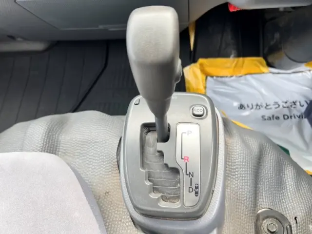 いすゞ エルフ TRG-NHR85A(2WD)の写真11