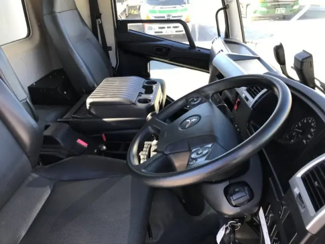 三菱 ファイター 2KG-FK72F(2WD)の写真8