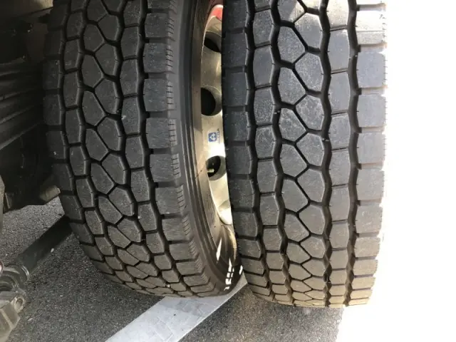 日野 プロフィア 2DG-FS1AJE(6x4)の写真27
