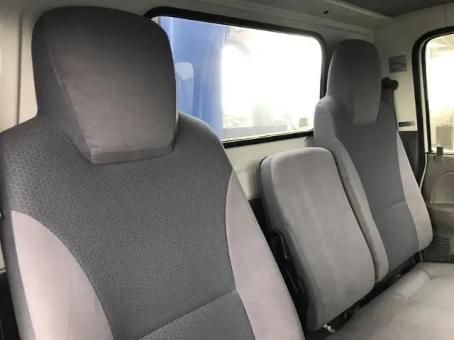 いすゞ エルフ TPG-NKR85AR(2WD)の写真12