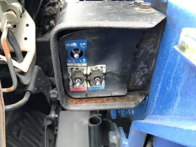 いすゞ エルフ TPG-NKR85AR(2WD)の写真42