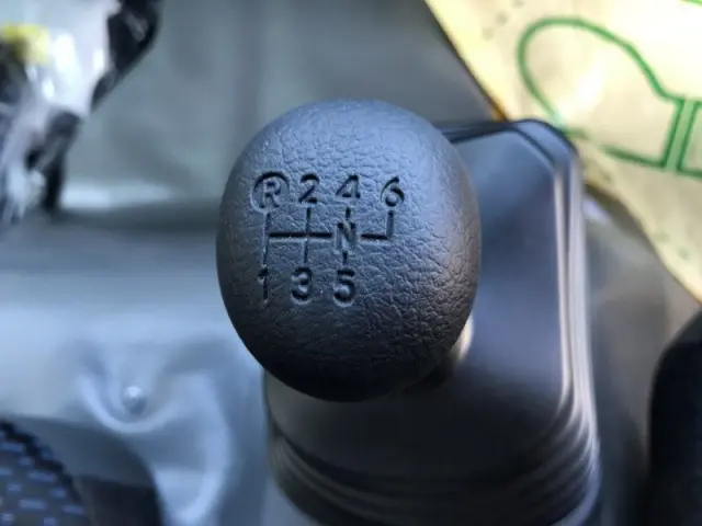 日野 デュトロ 2WG-XZU713M(2WD)の写真11