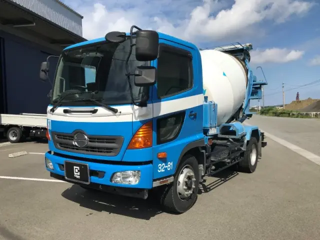 日野 レンジャー LKG-FJ7JDAA(2WD)の写真1