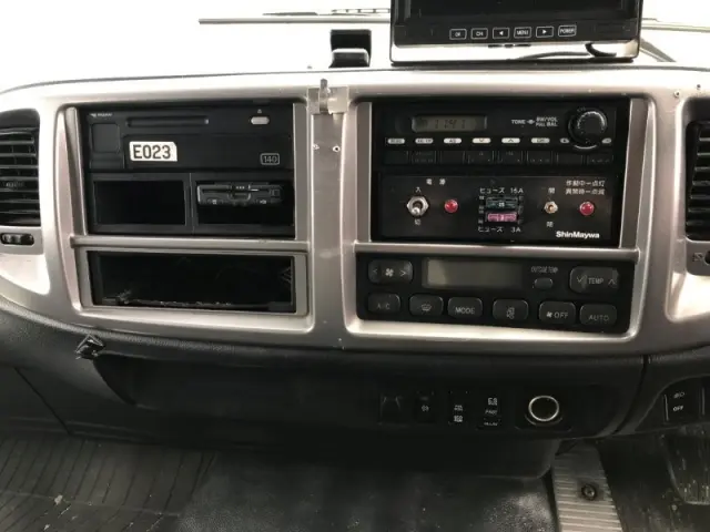 日野 レンジャー LKG-FJ7JDAA(2WD)の写真8