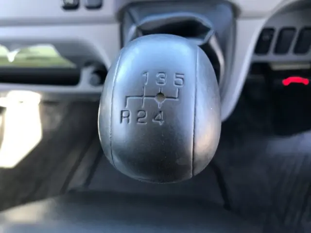 三菱 キャンター 2PG-FBA30(2WD)の写真8